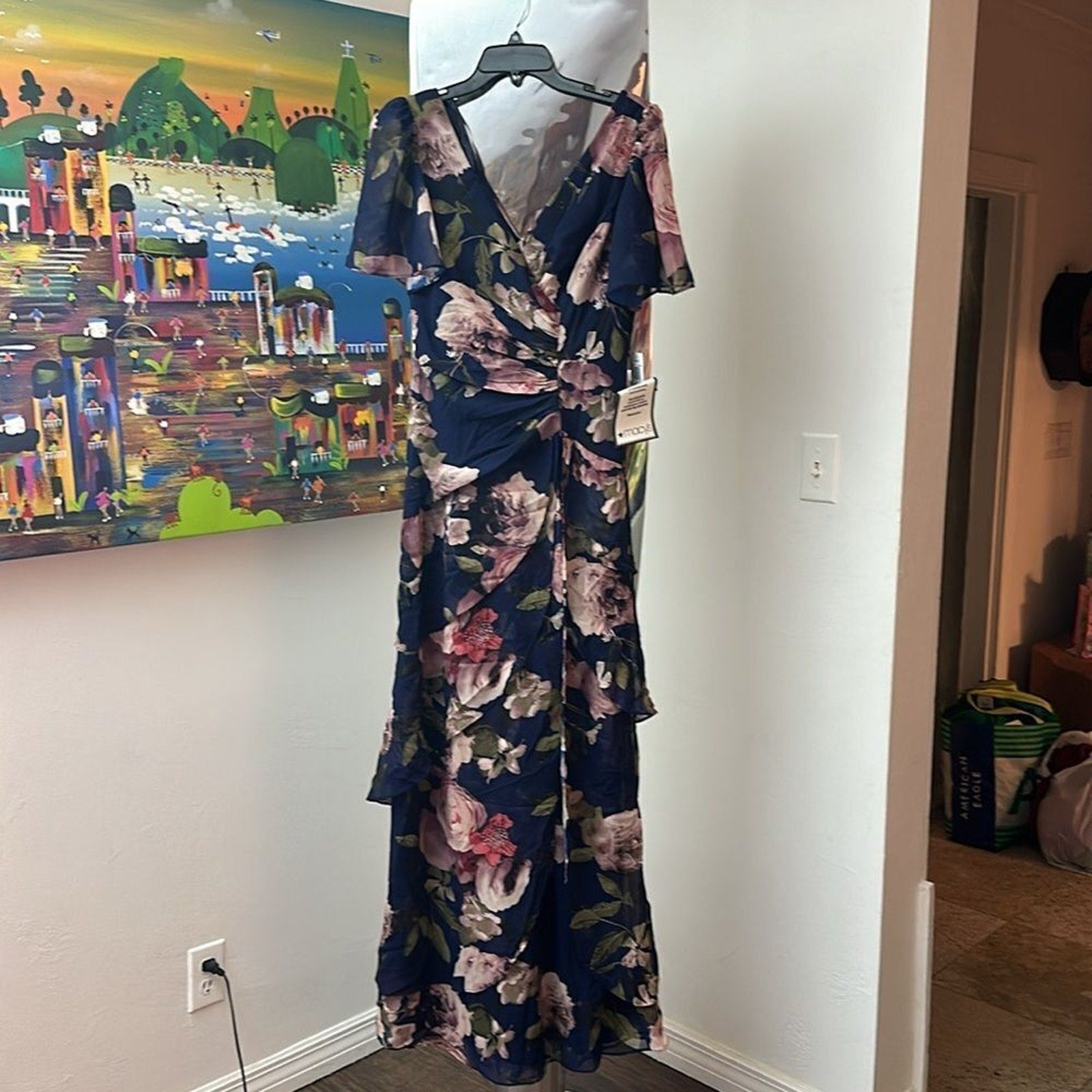 NWT Xscape SURPLICE TIERED MAXI DRESS - size 4