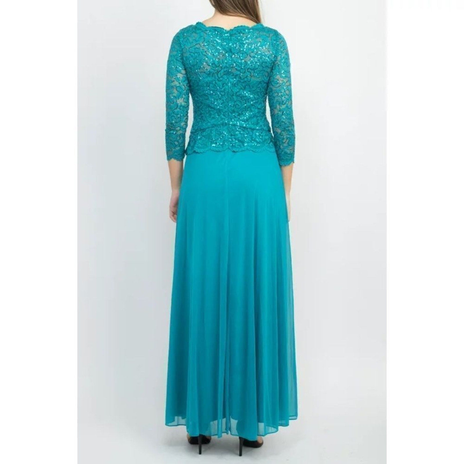 NEW Marina Scalloped Neck 3-4 Sleeve Sequin Lace Bodice Pleated Broach - size 22
