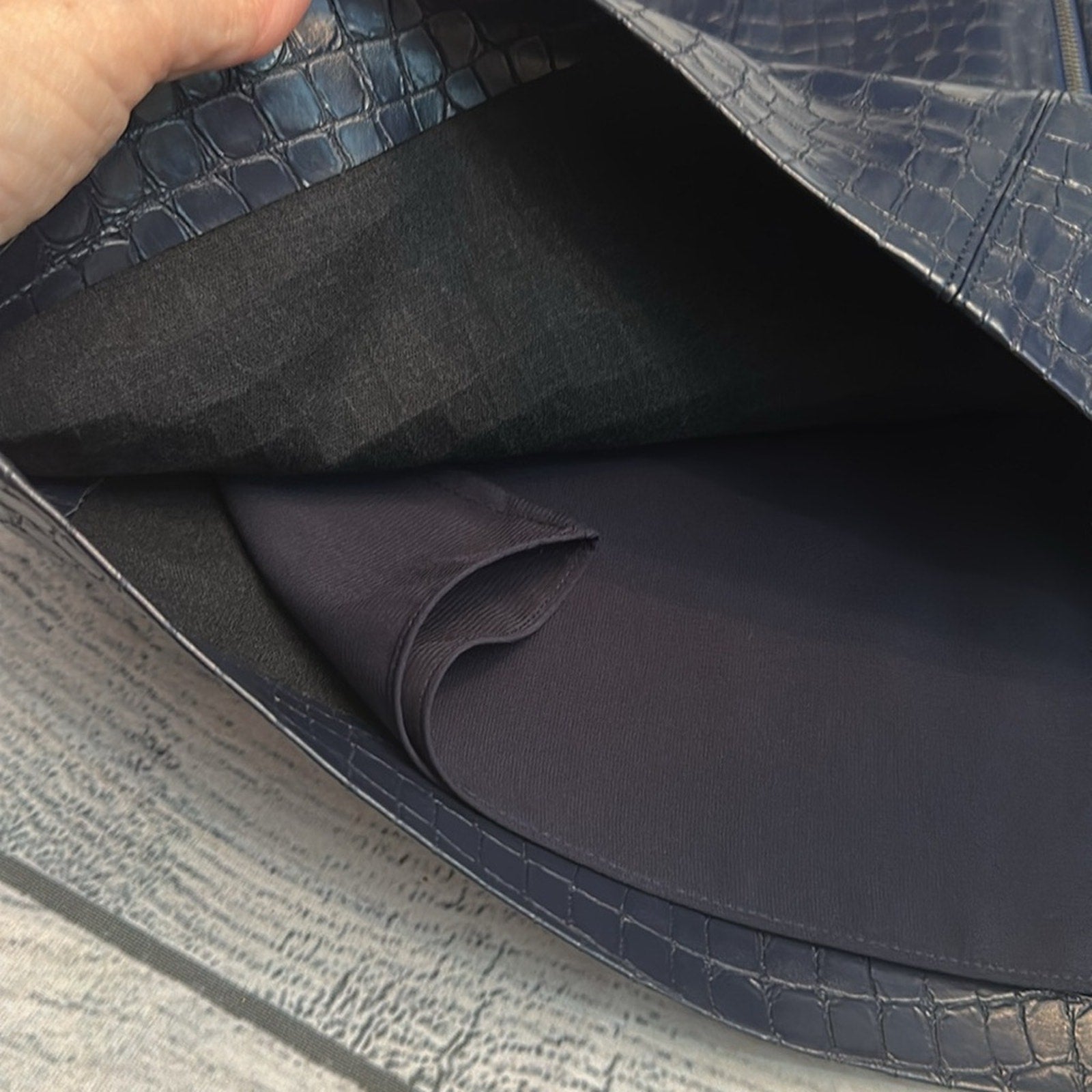 NWT Alice + Olivia Rubi Croc-Embossed Faux Leather Mini Skirt - 4