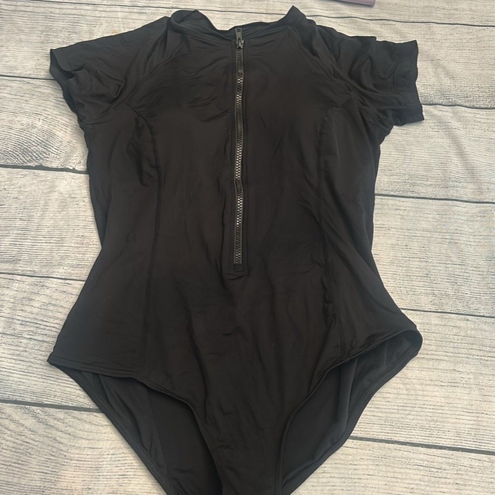 NEW Sea Level Swim Eco Essentials Short Sleeve One Piece - size 10 (US)