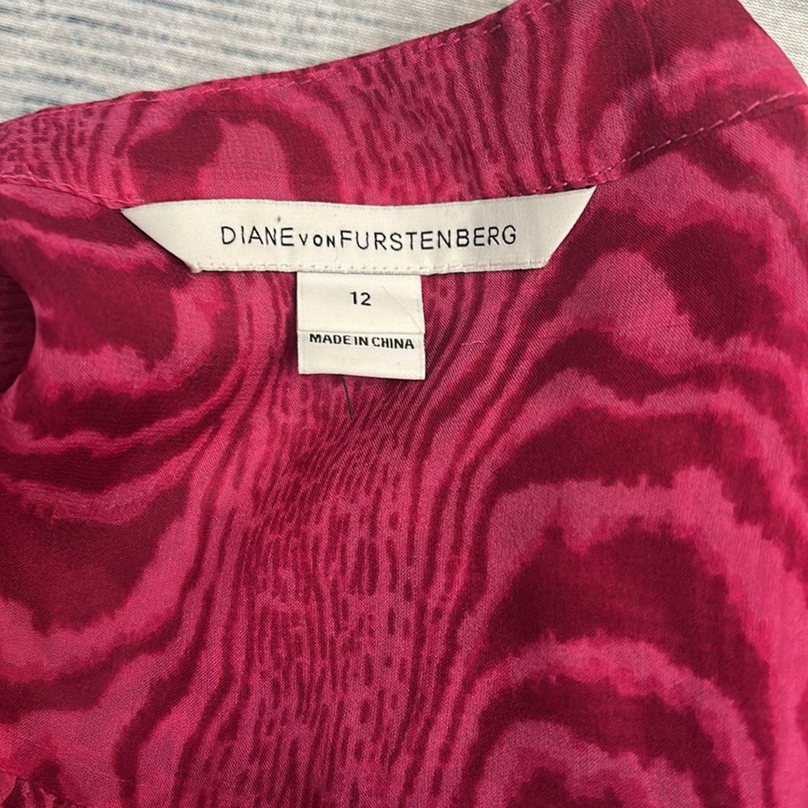 Diane Von Furstenberg GILMORE Silk Sheer Blouse Top Grain Shadow Pink - size 12