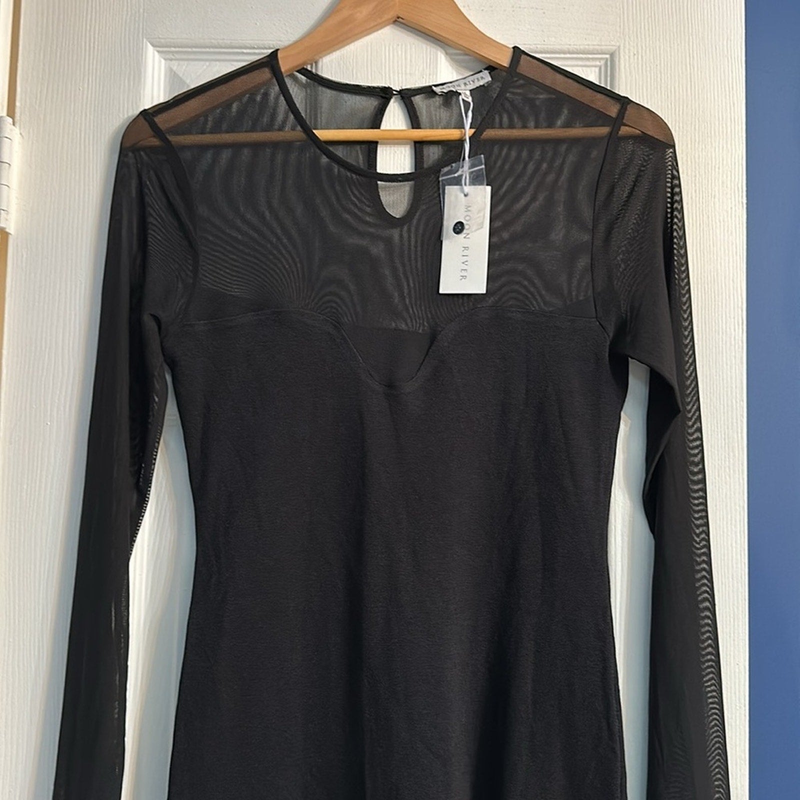 NWT Moon River Kaiden Midi Dress - Black - size M