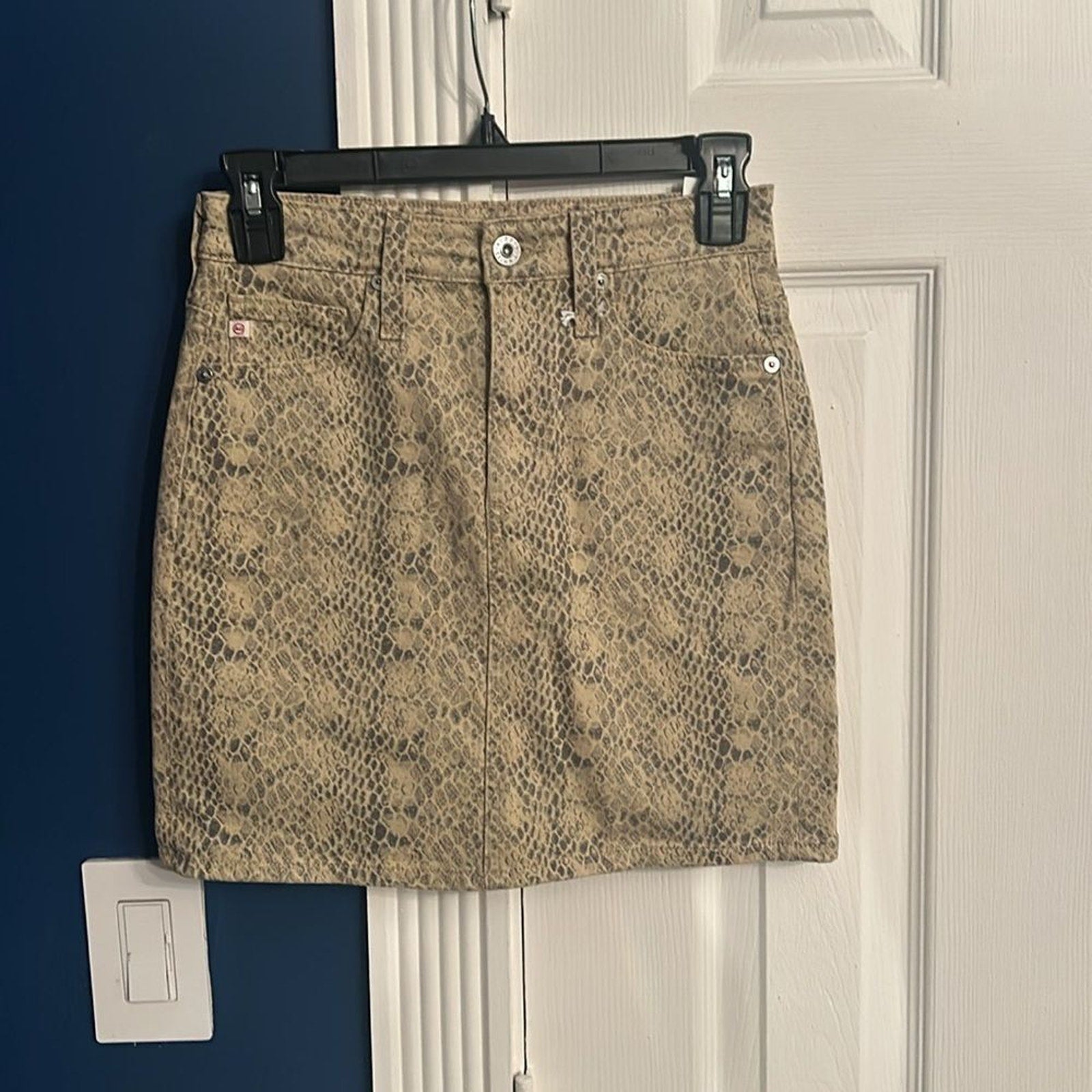 NEW AG Adriano Goldschmied 290700 Women's Vera Skirt, Silk Python Fresh Sand- 25
