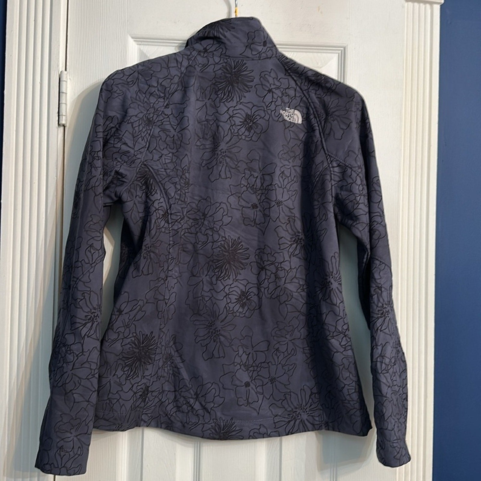 The North Face TNF Apex Floral Zip up Jacket - size Large