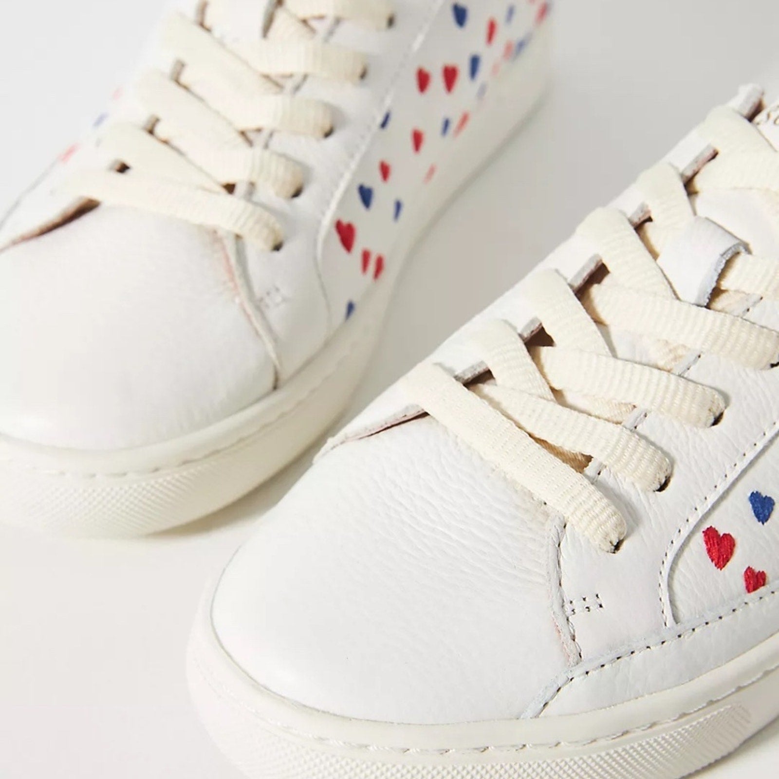 NEW Soludos Queen Of Hearts Ibiza Sneakers - size 6