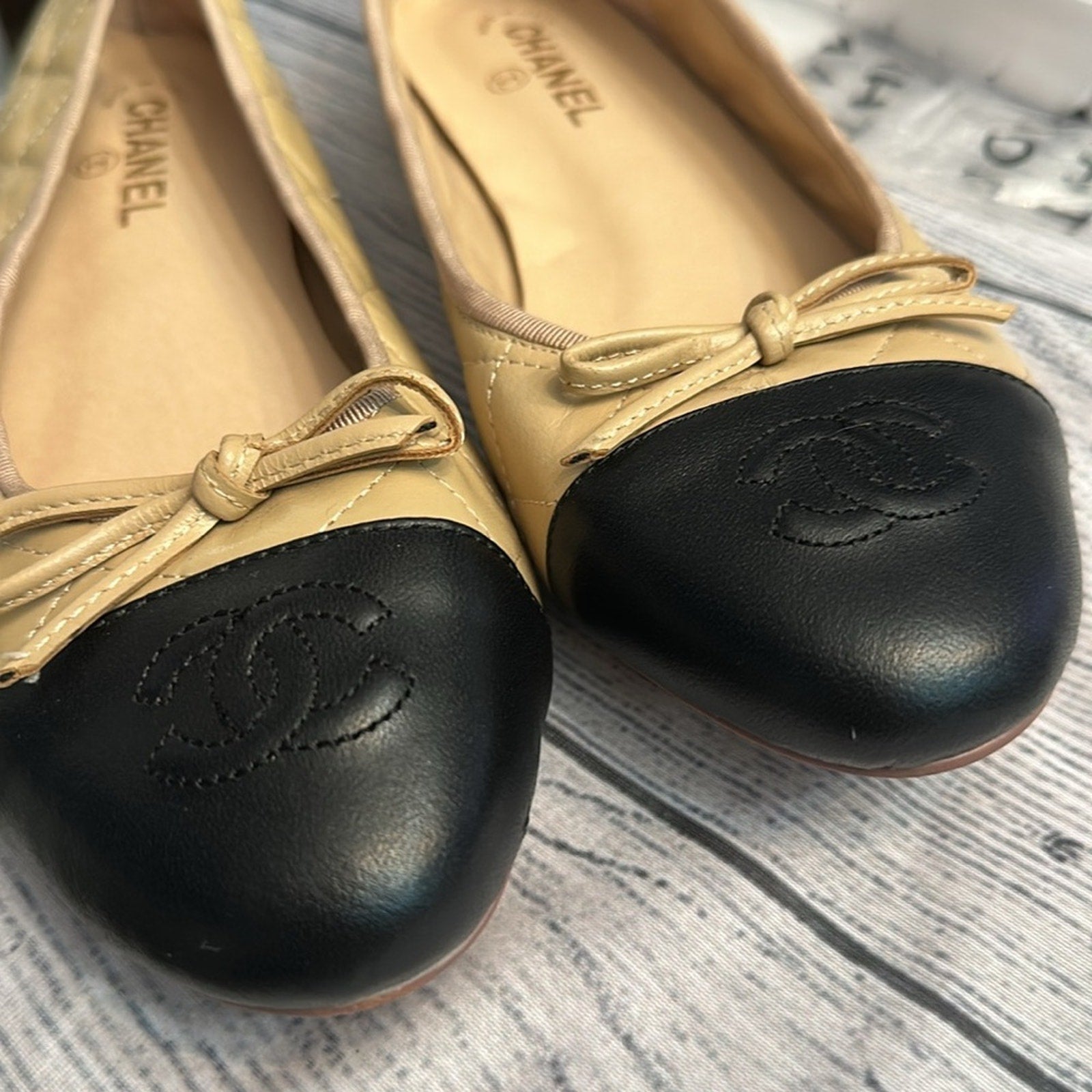 Chanel ballet flats Aged Calfskin beige black - size 42 (=US 11.5)
