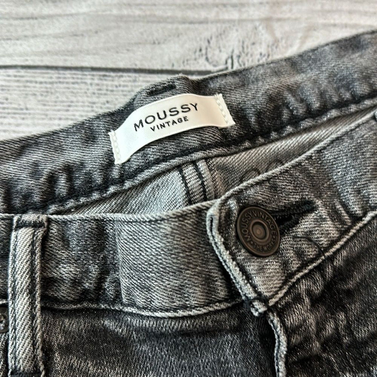 NEW MOUSSY VINTAGE SENECA FLARE - size 29