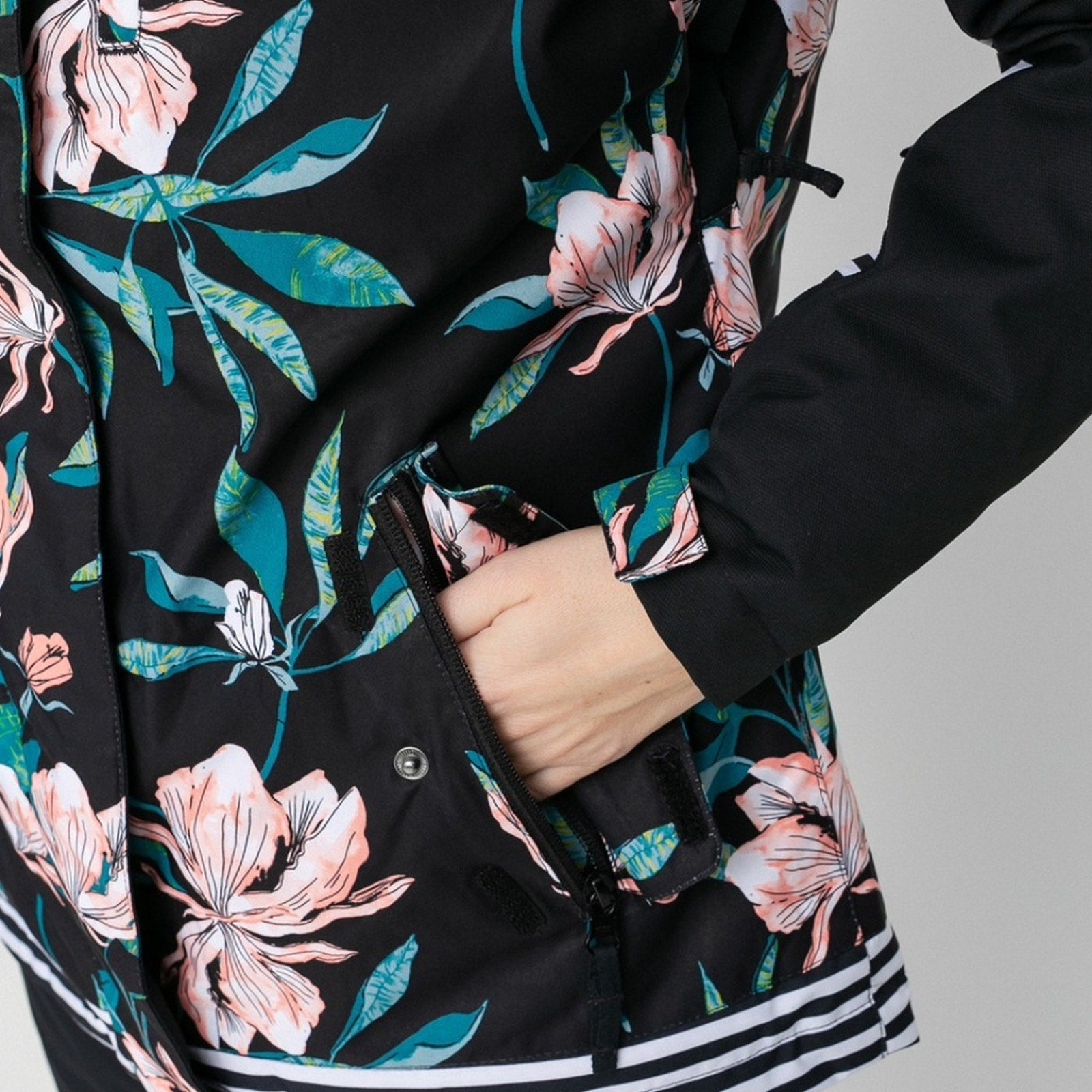 ROXY Jetty - Snow Jacket - size large