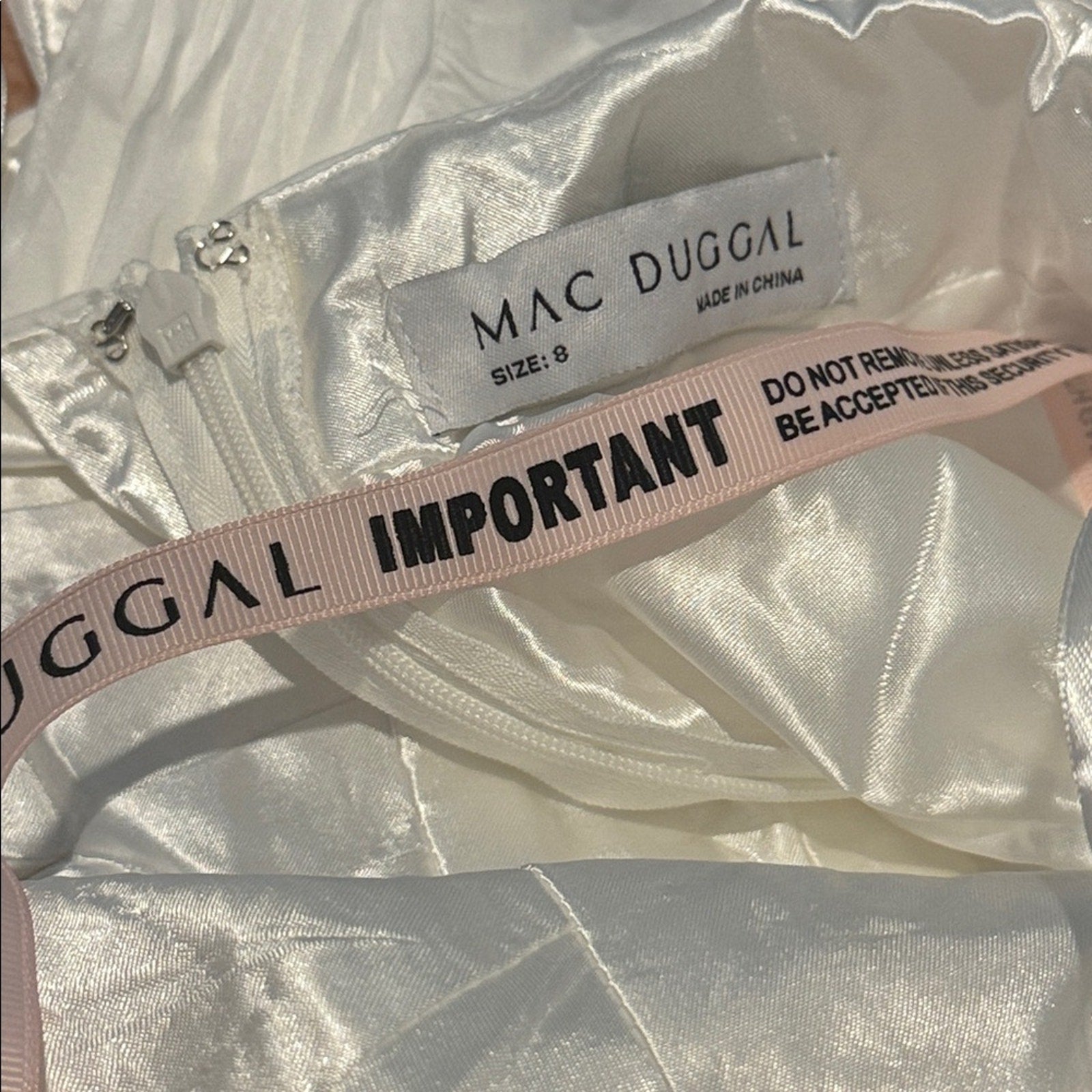 NWT Mac Duggal Indy A-Line Ruffled Back-Lace Chiffon Gown 67911 - size 8