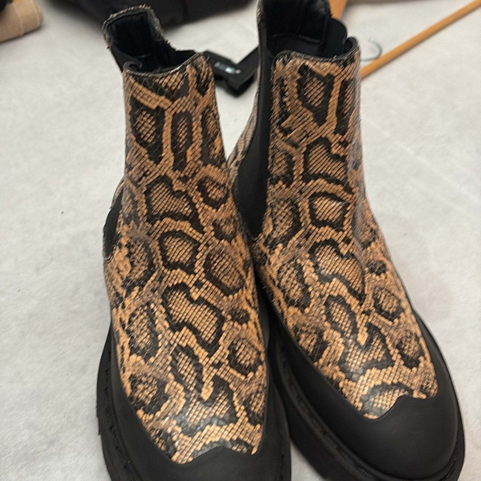 AQUATALIA CHELSEA ANKLE BOOTS HOLLY SNAKE EMBOSSED - size 9