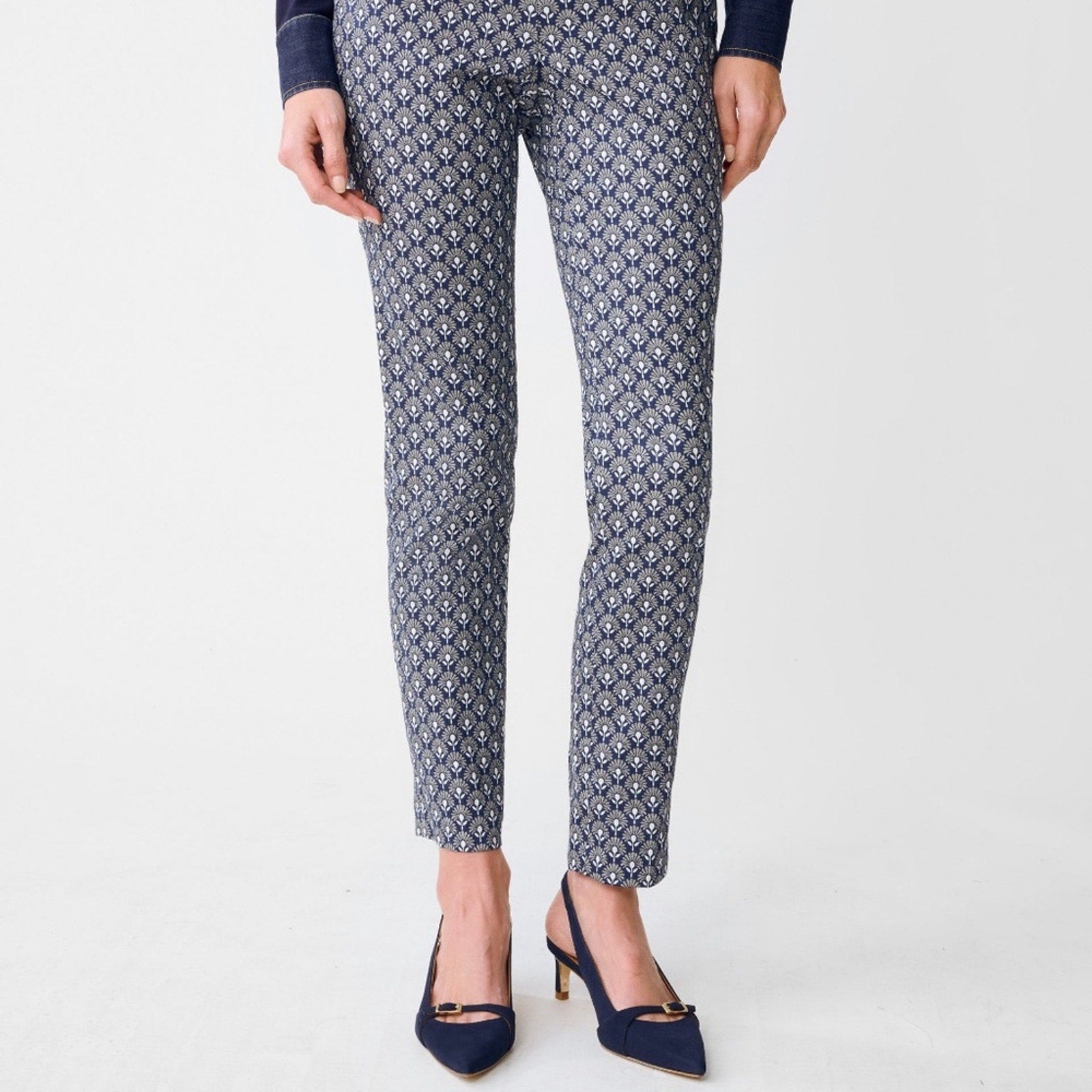 J.Mclaughlin Women's Cigarette Pants - size 4