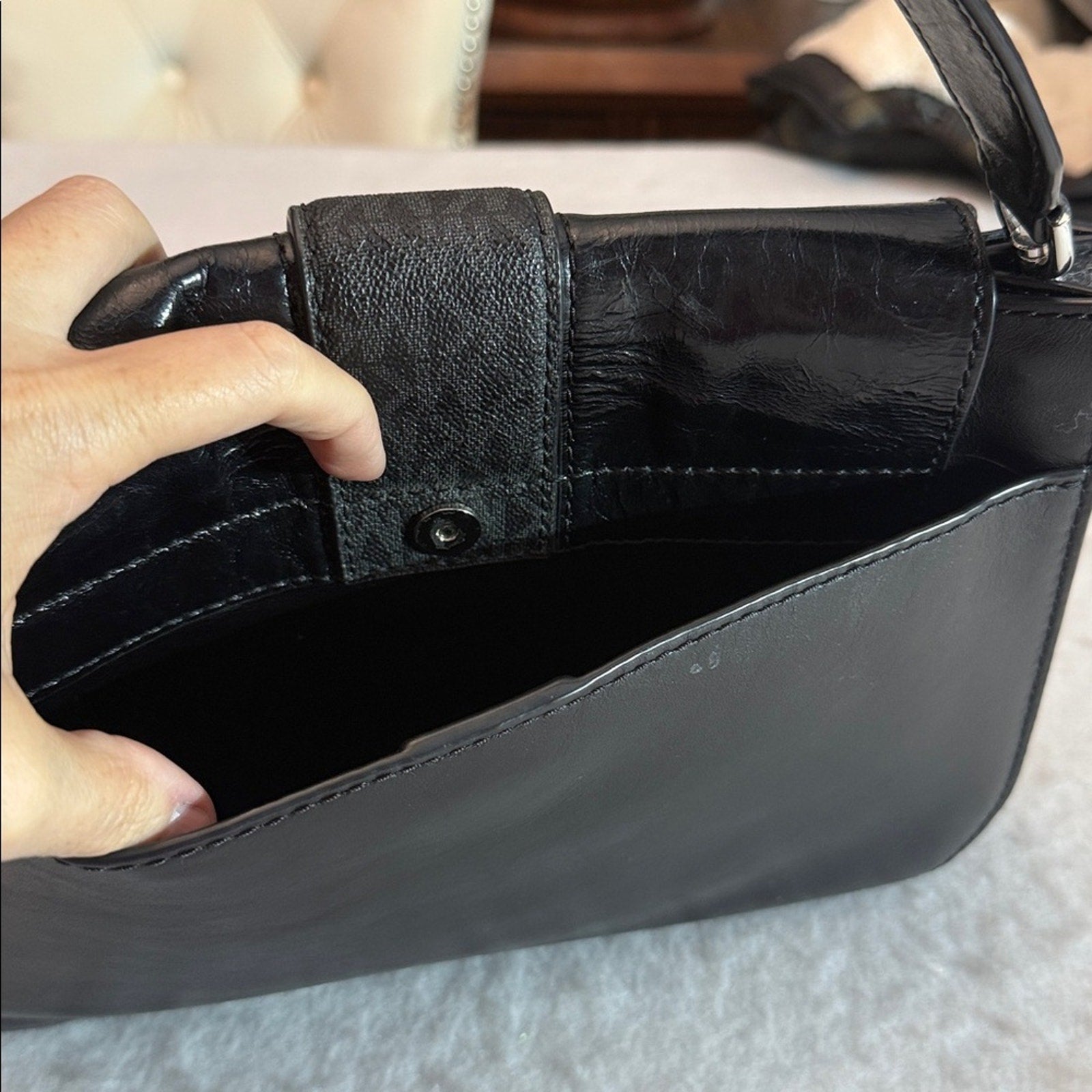 Michael Kors Lillie Signature Polished Top-Handle Satchel (Black/Silver)