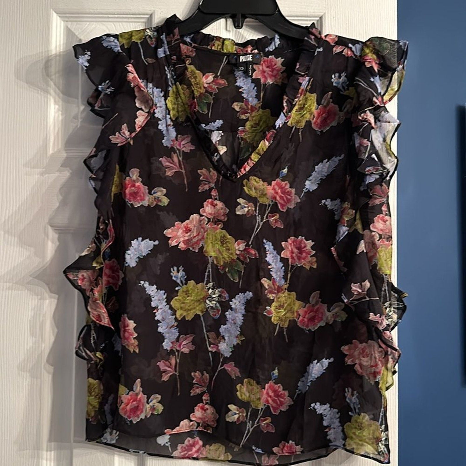 NEW PAIGE  Silk Ruffled Blouse - Multi - size XS