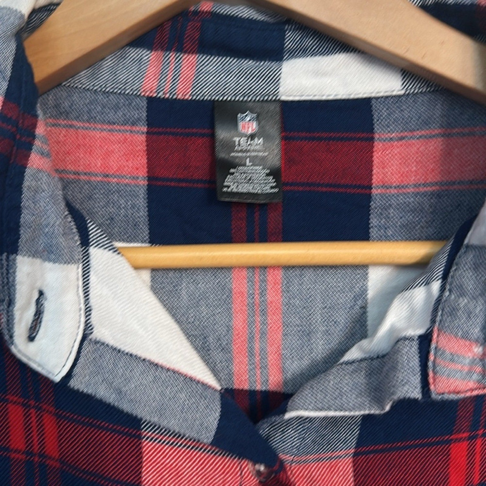 NFL Patriots official flannel shirt - size large