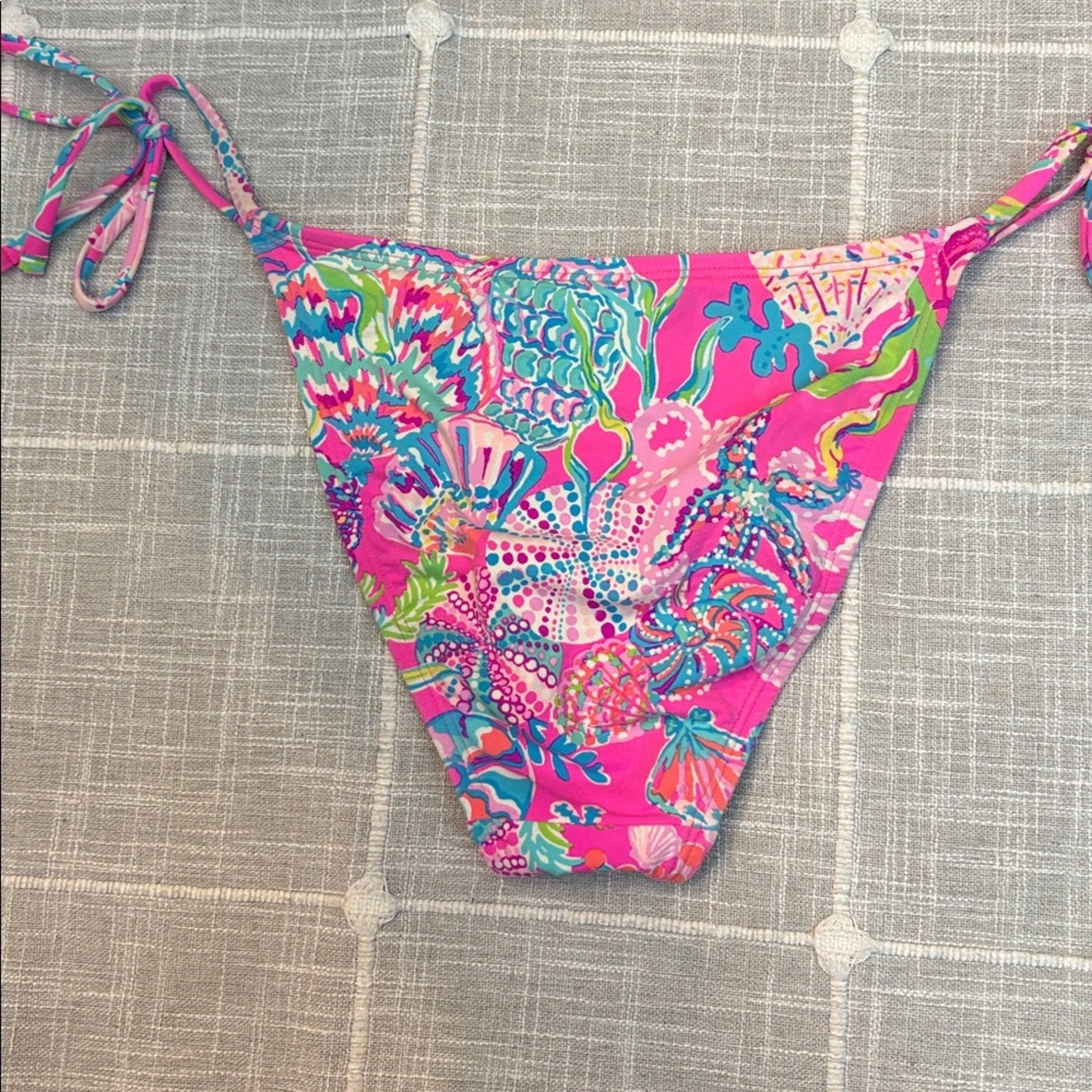 Lilly Pulitzer Bryon Bikini Bottom Pink Isle Shell Me Something Good - size 4