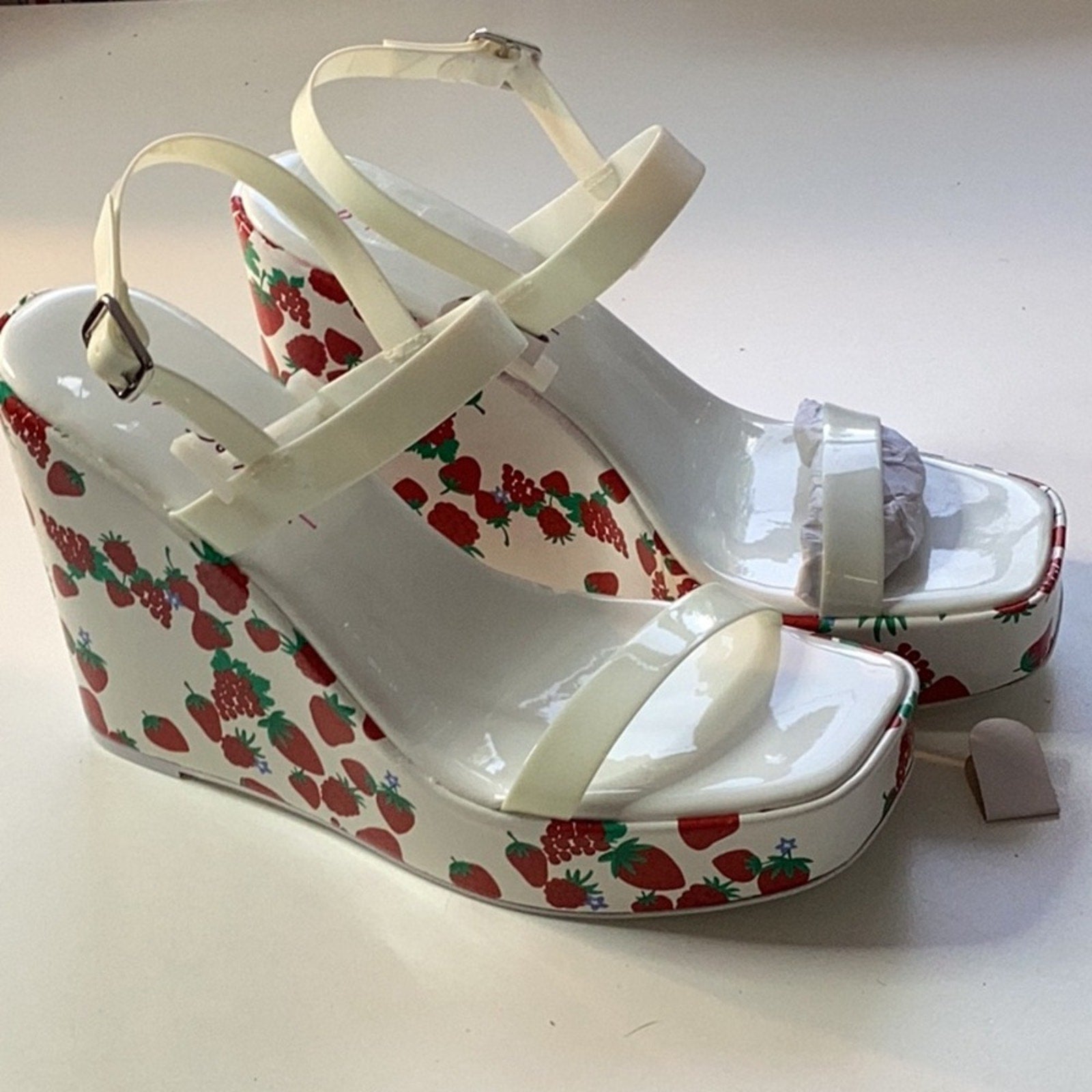 Betsey Johnson Landry Berry Multi - 7.5