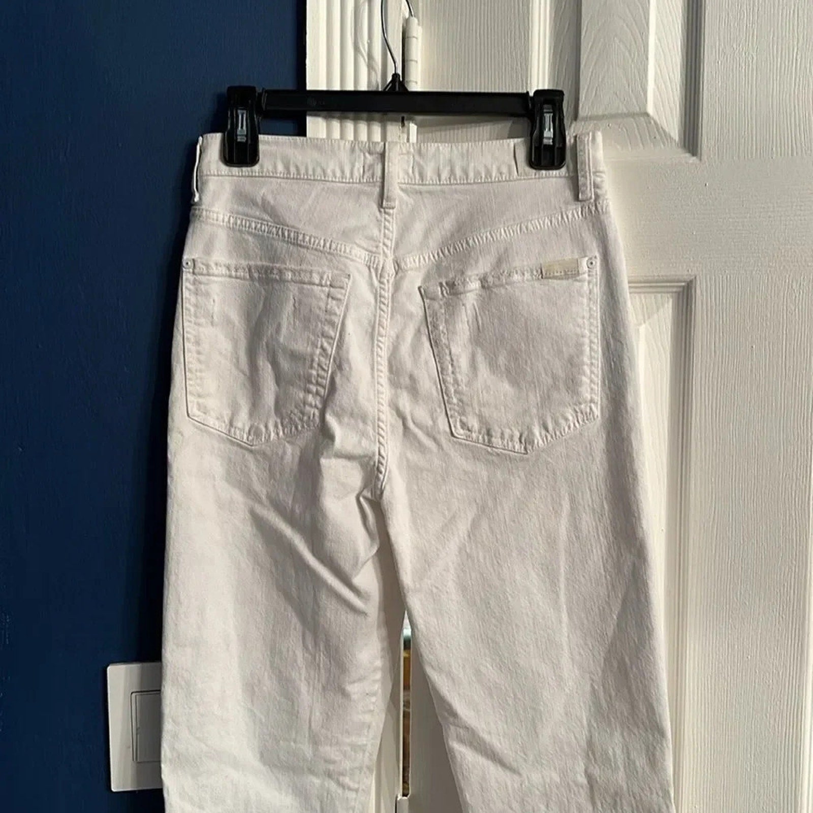 NEW 7 FOR ALL MANKIND High Waist Straight Leg Crop Jean in White Sz 28