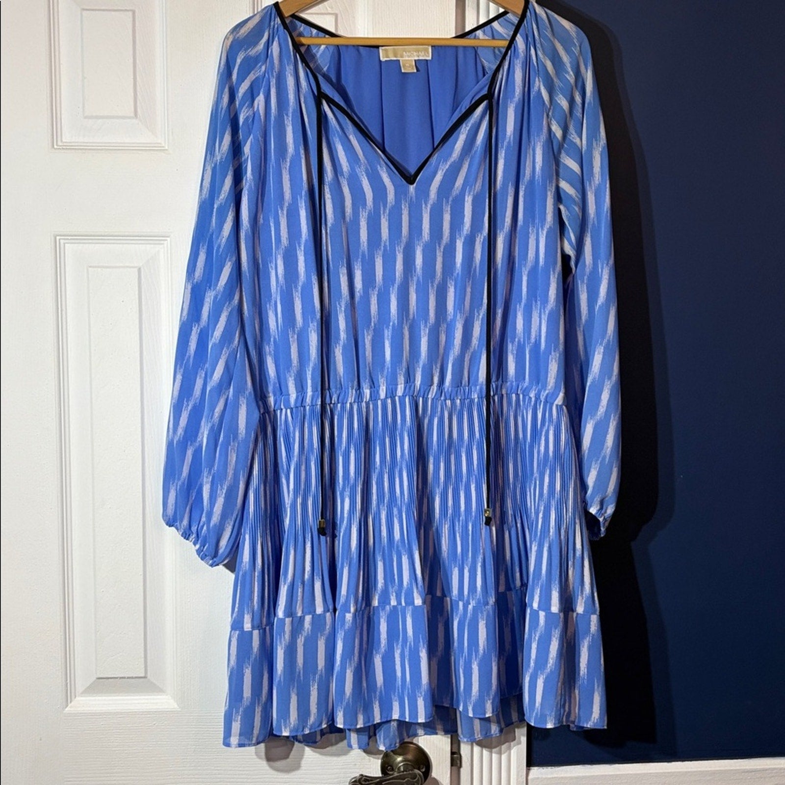 Michael Kors Blue & White Oxford Pleated Chiffon Short Casual Dress - size XL
