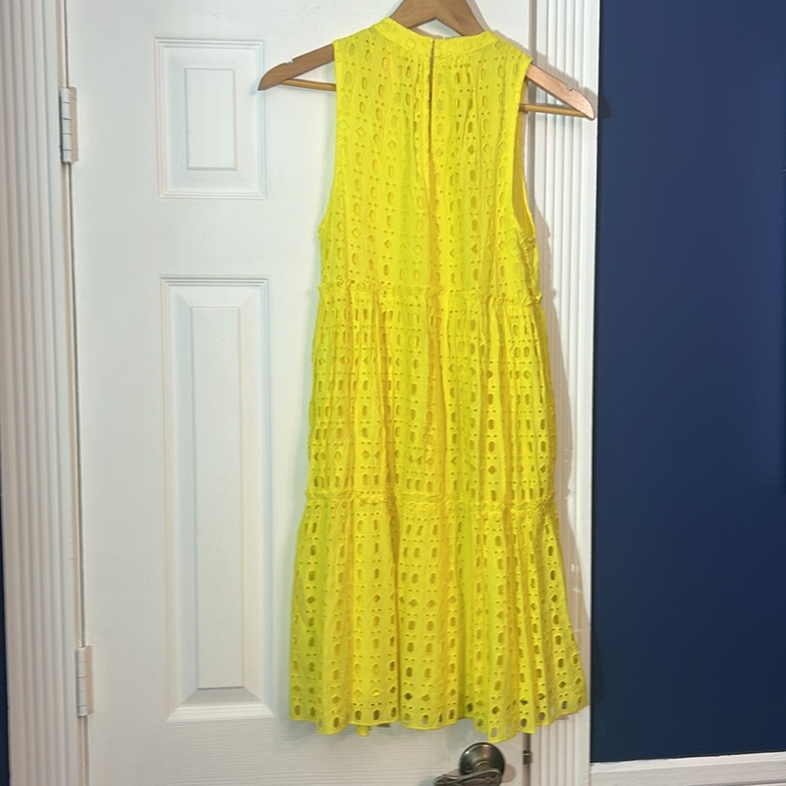 Lilly Pulitzer Indira Swing Dress Lilly’s Lemon Eyelet Cotton Blend - size XS