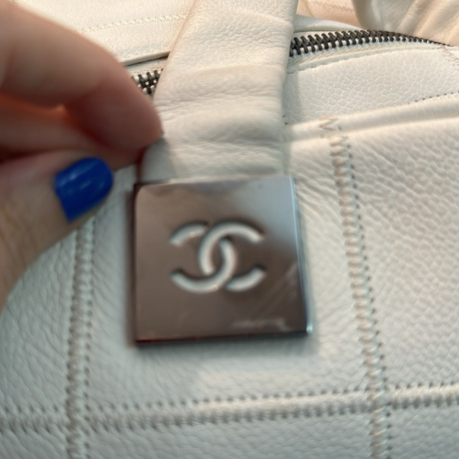 Chanel Chocolate Bar Boston Bag White Rare Caviar Skin