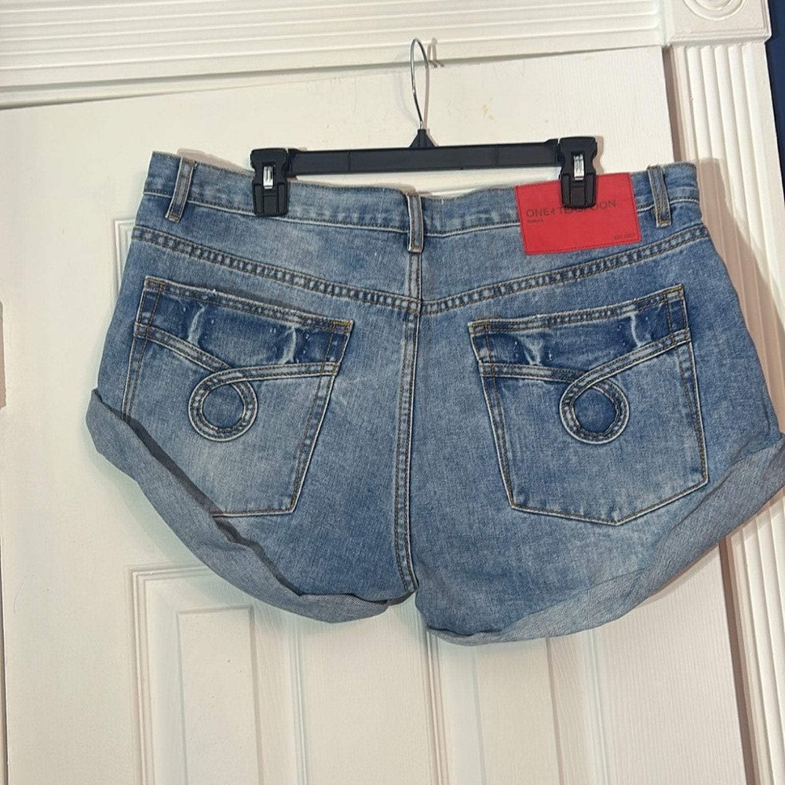 NWT One Teaspoon Sunbeach Blue Bandits Low Waist Denim Shorts - size 33