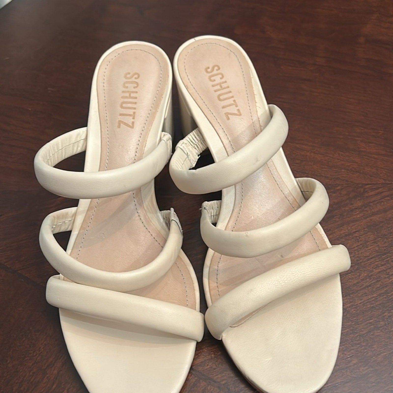 NEW Schutz Olly Cream Leather Block Heel Strappy Sandals - size 7