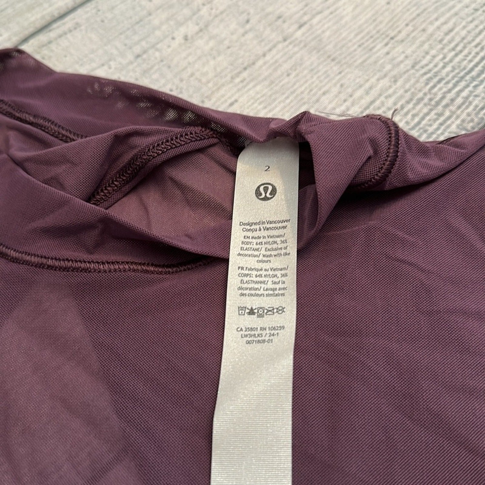 Lululemon size 2 Mesh Keyhole Top - Grape