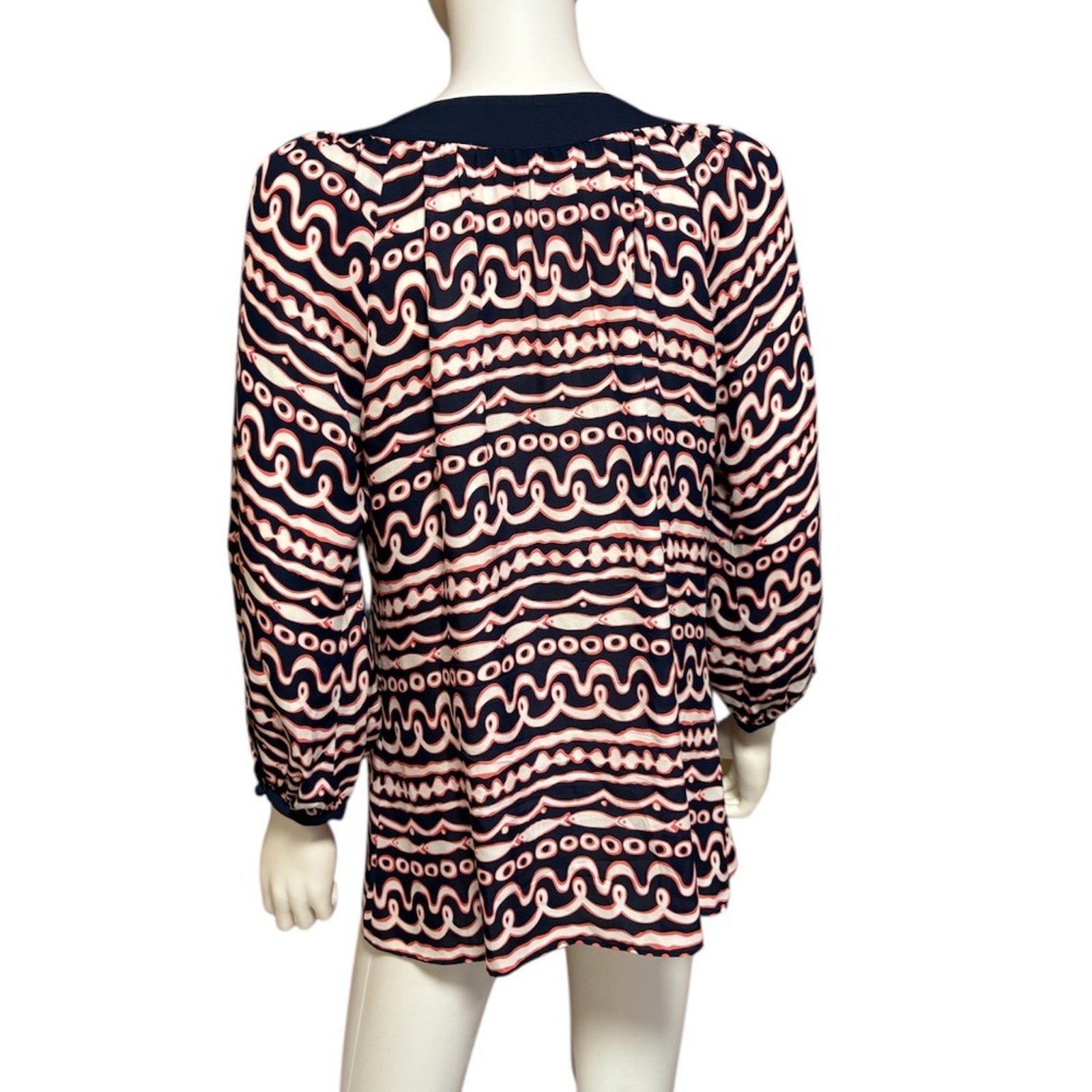 VINEYARD VINES Silk Blouse Women's Small Waves Fish Beach Button Sleeve - small