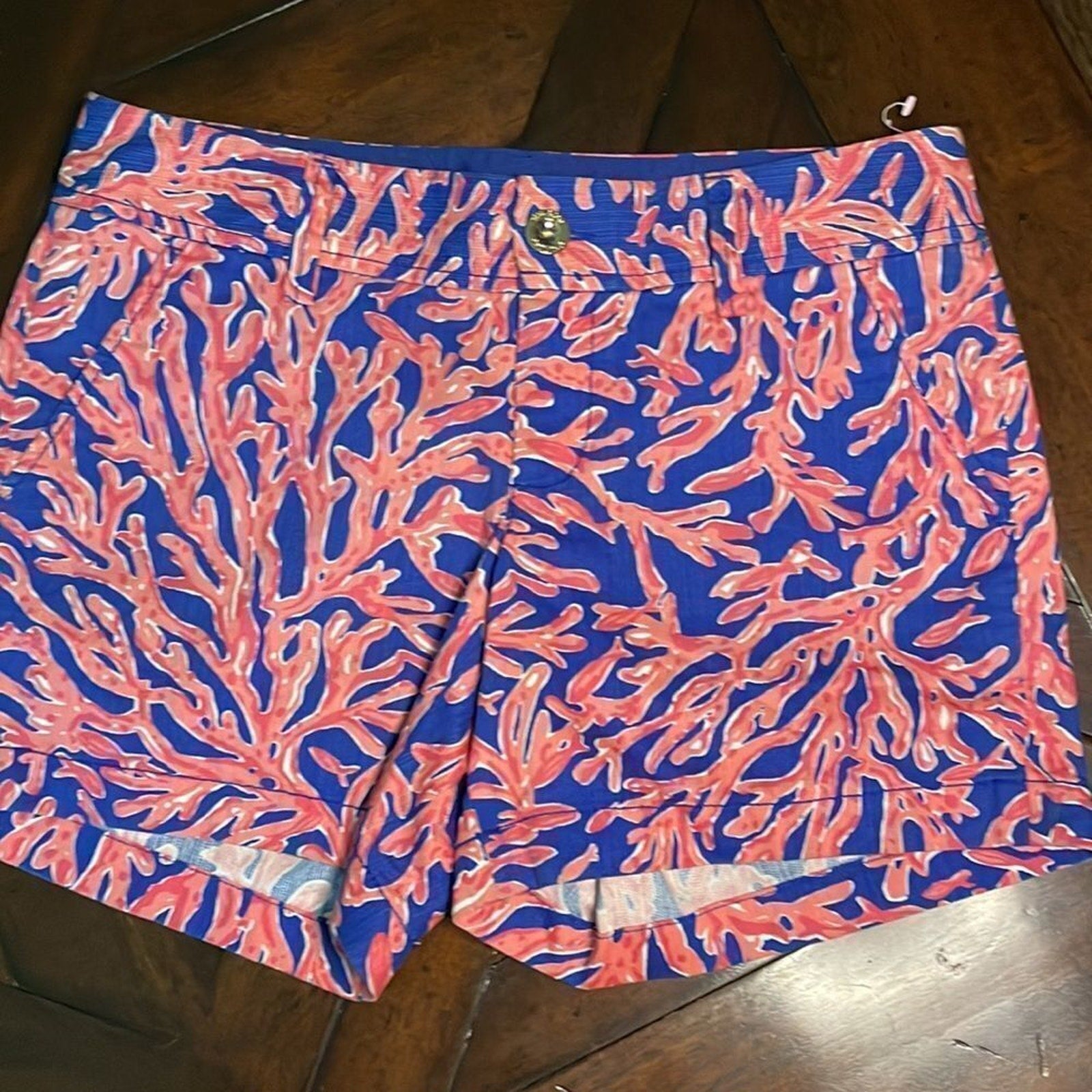 NWOT Lilly Pulitzer Callahan Shorts Coral Print - size 4