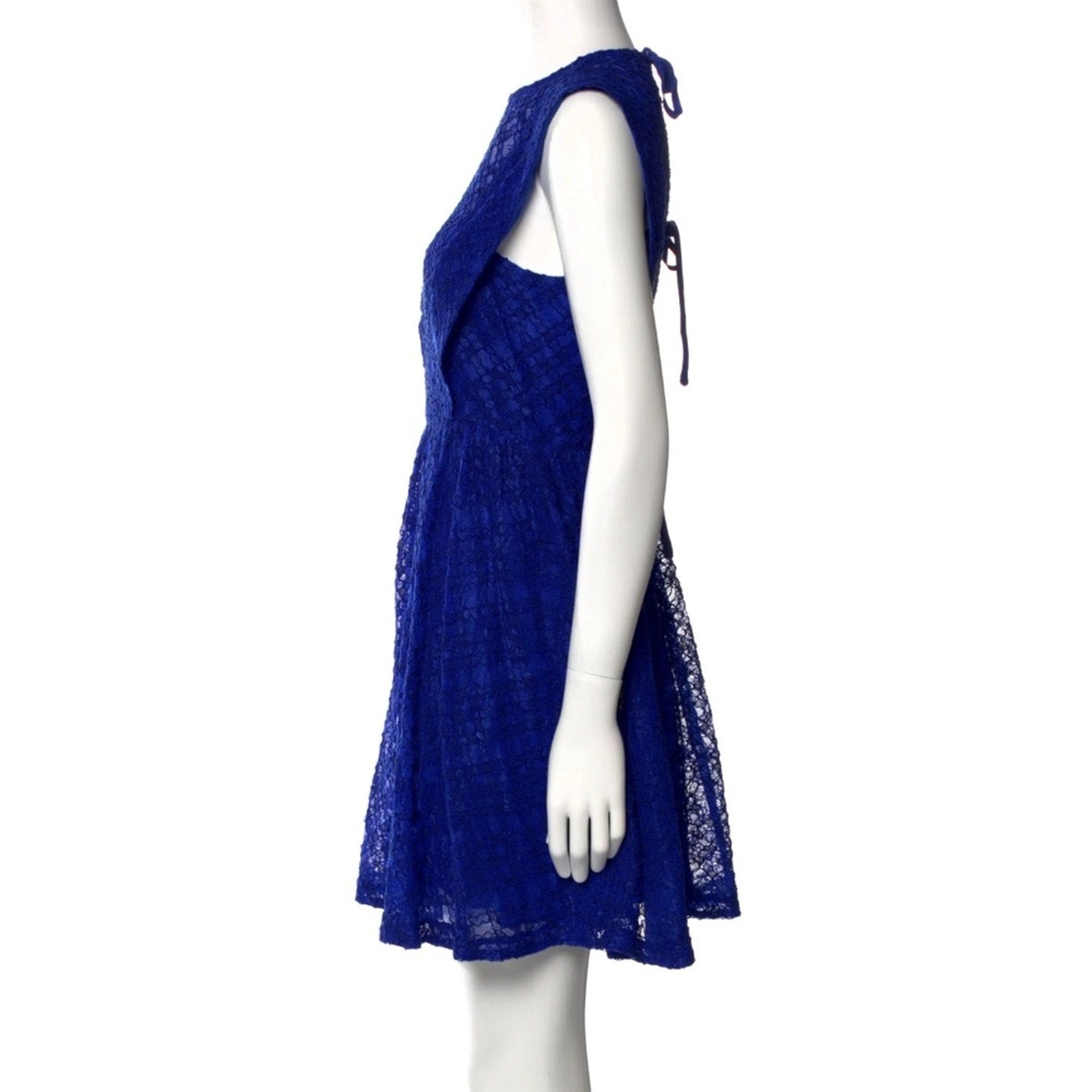 Sandro Mikka Lace Dress - size 2 (US - M)