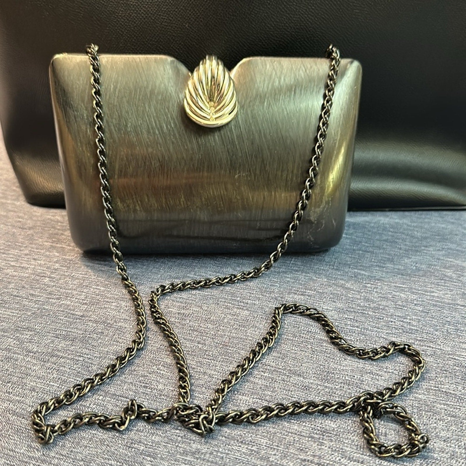 Rodo Metallic Dark Silver with Silver Pendant Crossbody