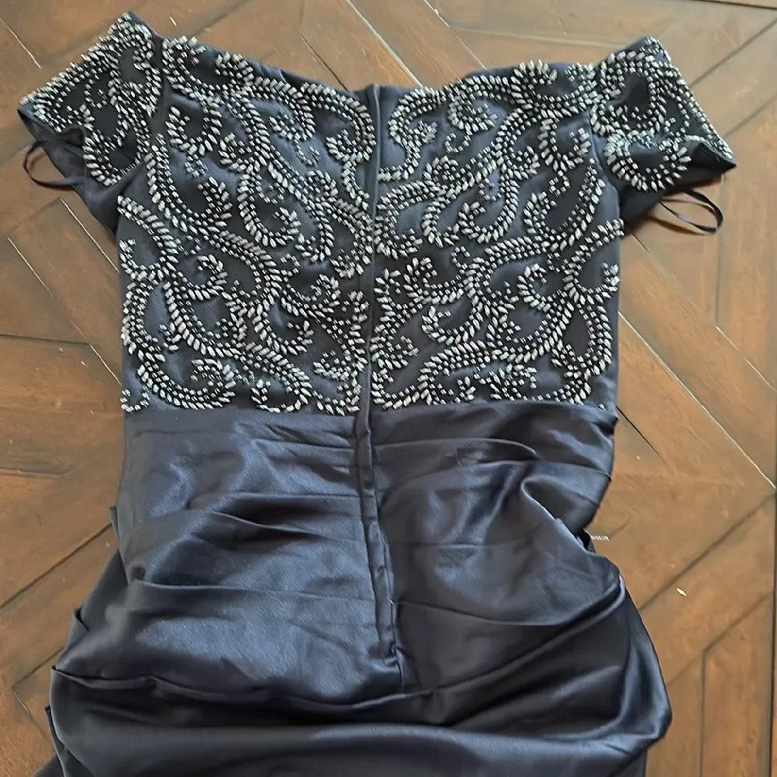 NWOT LA FEMME 25996 navy gown - size 8
