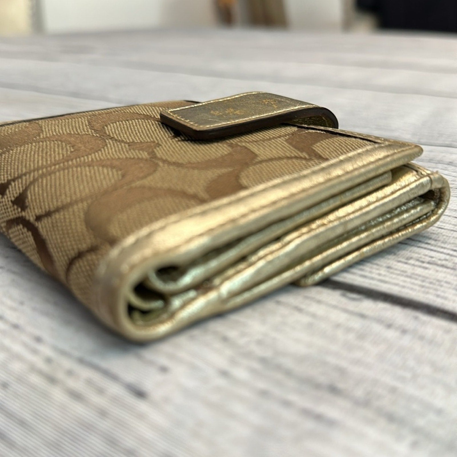 Coach vintage gold wallet Y2K