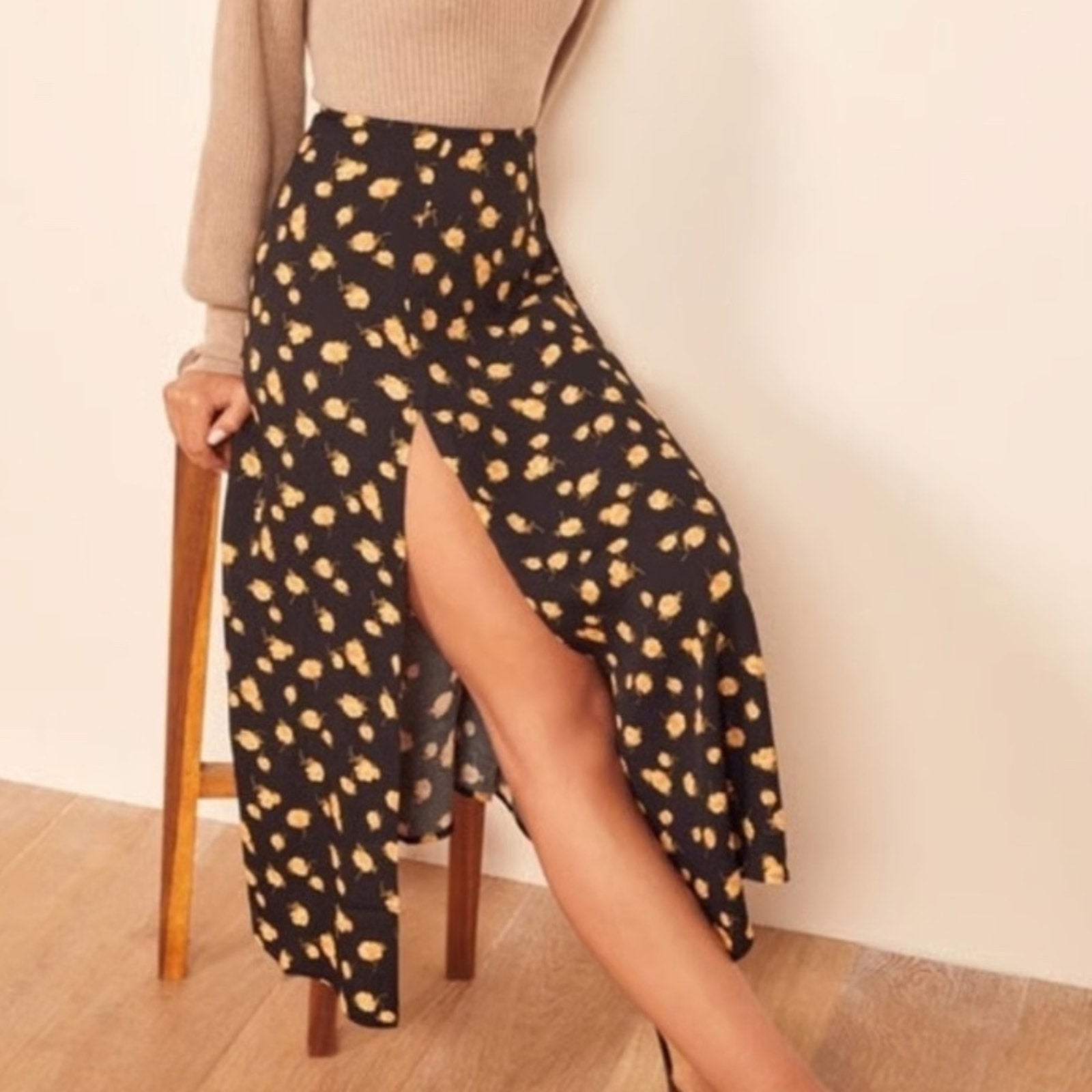 NEW Reformation Zoe Side Slit Midi Skirt in Amy - size 4