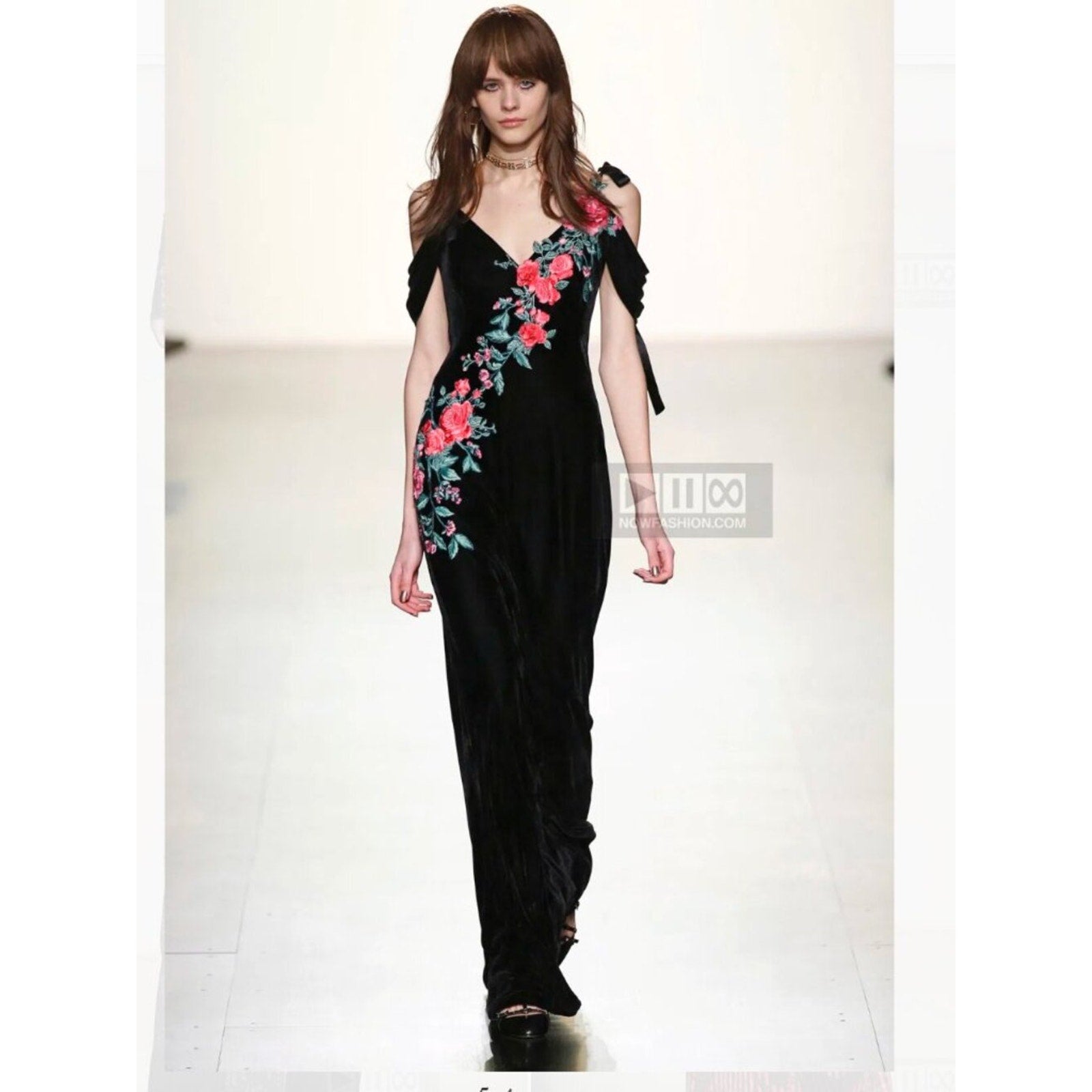 Tadashi Shoji Mila Gown - S