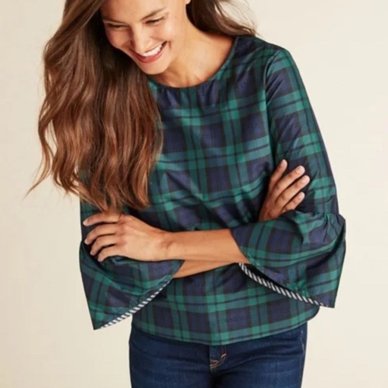 EUC Vineyard Vines Plaid Blouse Bell Sleeve Navy/Green - size 4