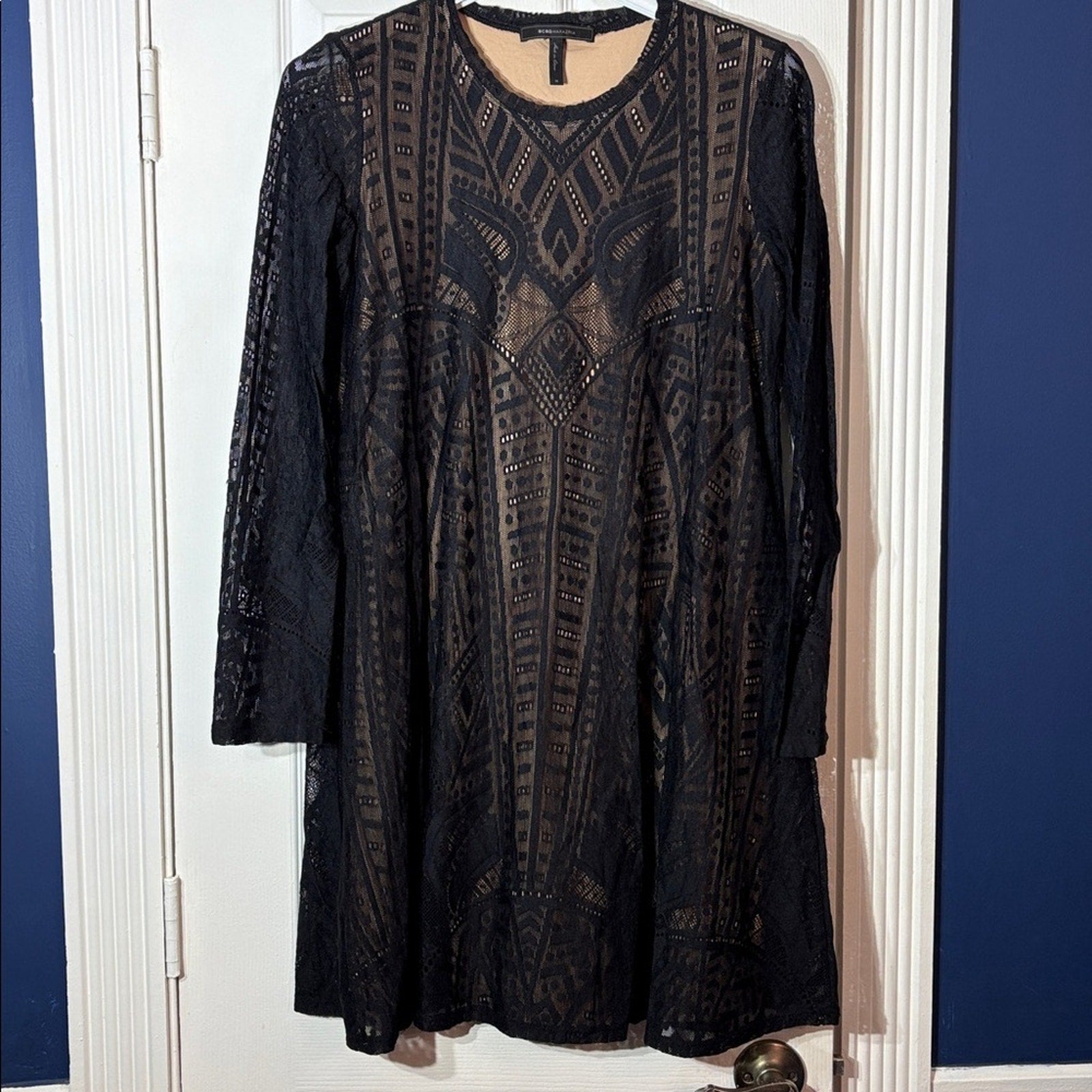 BCBGMaxazria Natyly Black Nude Lace Long Sleeve Mini Dress - size M