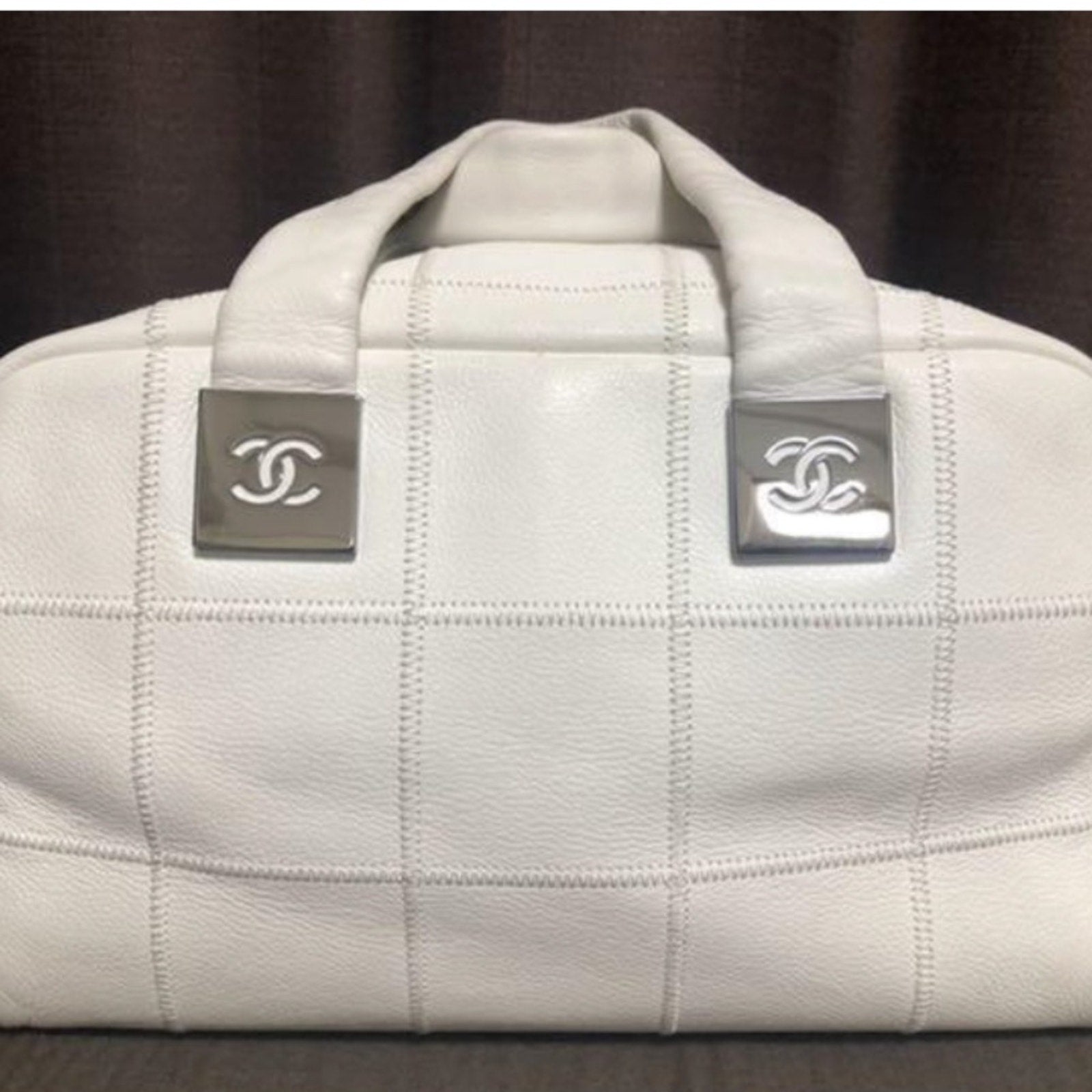 Chanel Chocolate Bar Boston Bag White Rare Caviar Skin