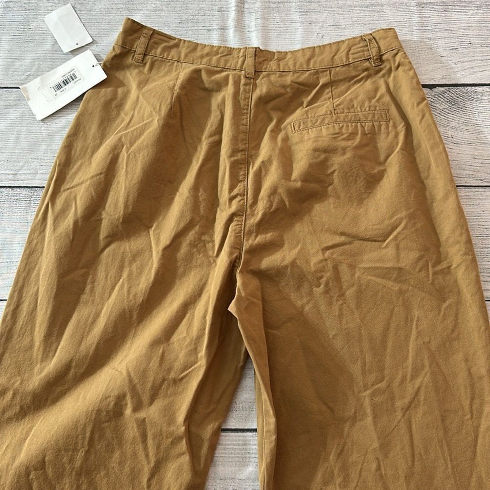 NWT FRAME Pleat Front Wide Leg Chinos In Camel - size 28