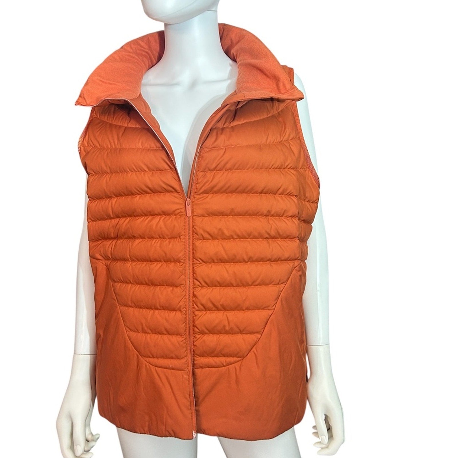 lululemon lightweight relaxed fit down vest - size 10