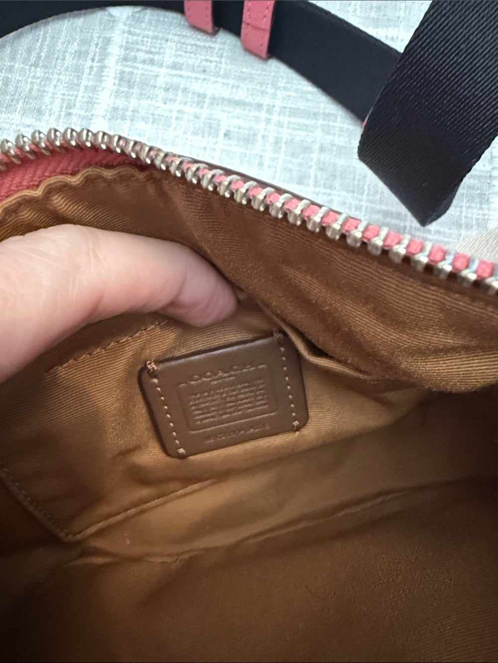 Coach Belt Bag with Popsicle Print 🌟 - Image 8