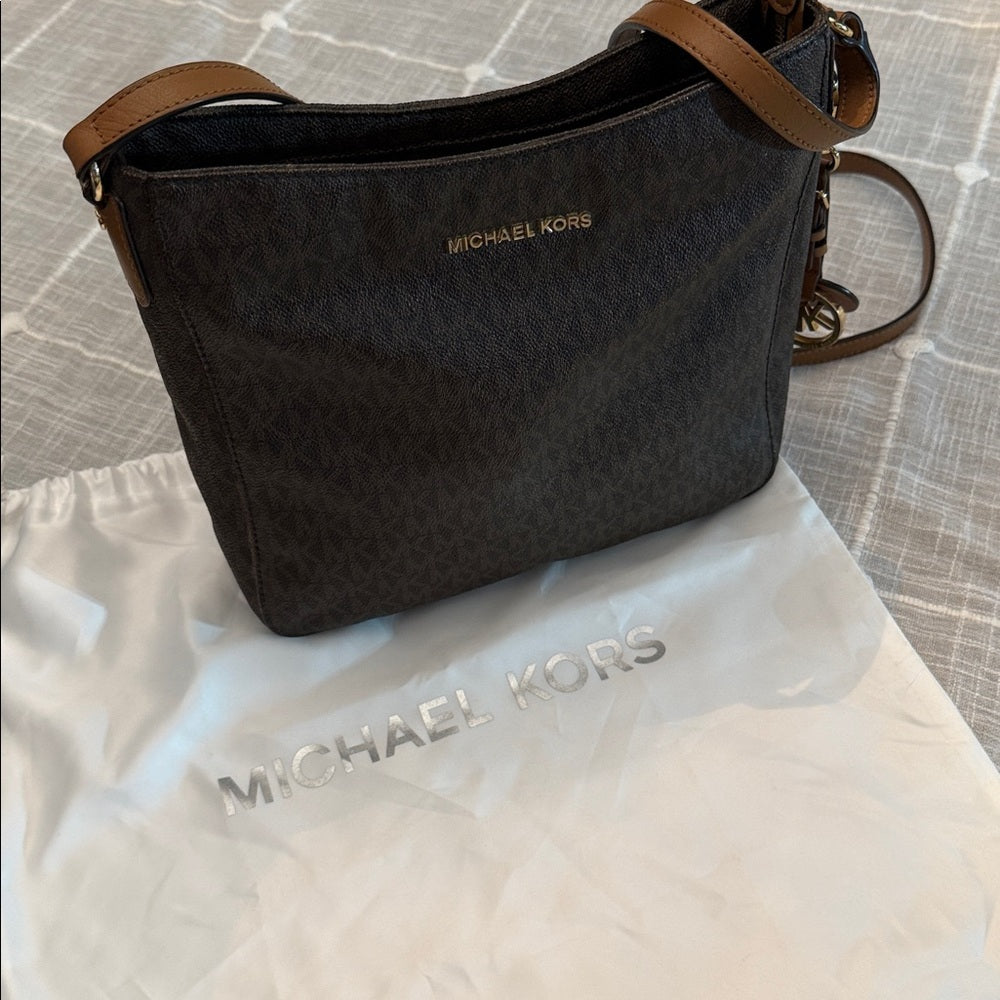 Michael Kors Women's Coated Canvas PVC Logo Messenger Bag 🌟 - Image 5