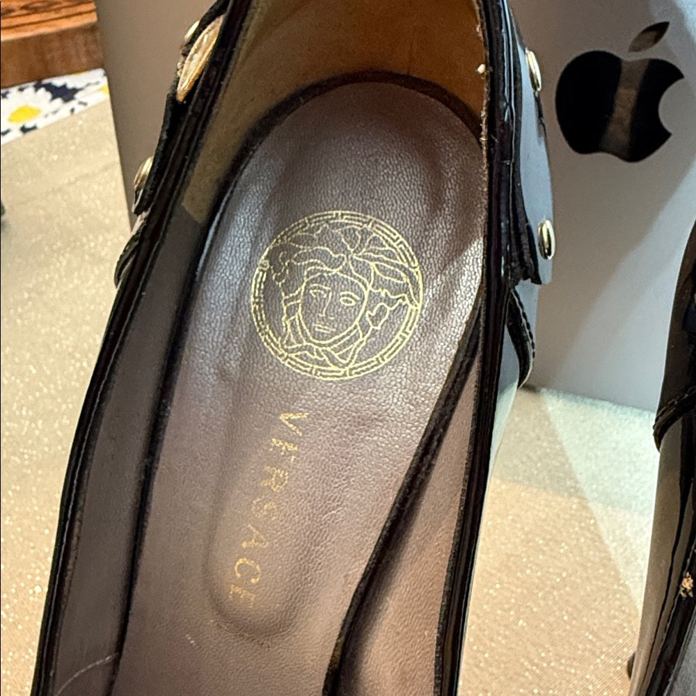 Versace Patent Leather Pumps Black - 38 (US 8) 🌟 - Image 6