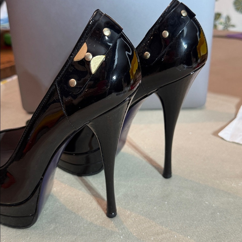 Versace Patent Leather Pumps Black - 38 (US 8) 🌟 - Image 9