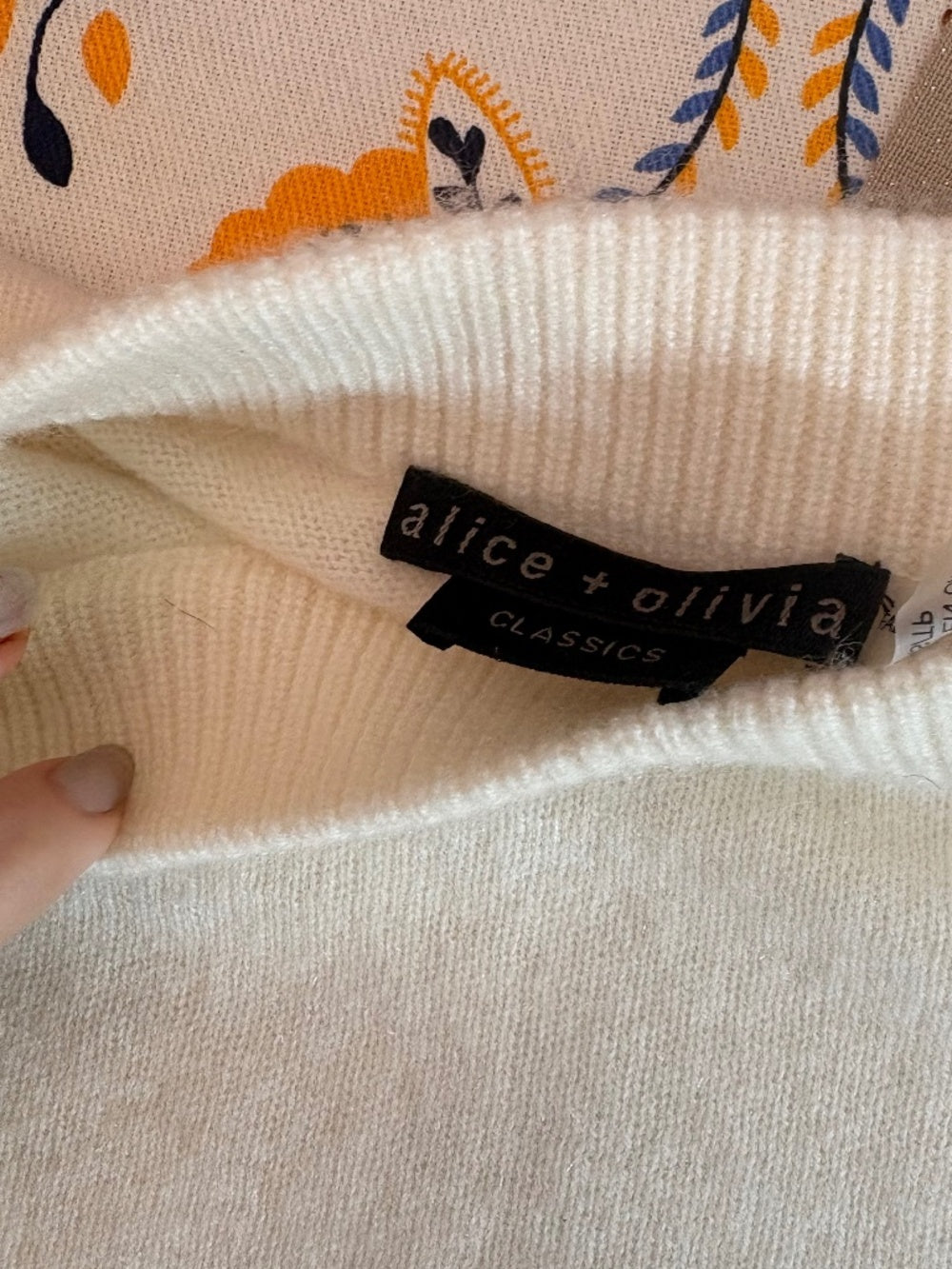 Alice + Olivia Classic Cashmere Sweater - XS - Image 4