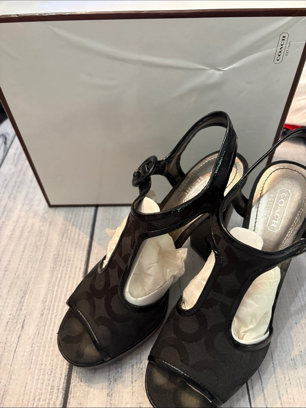 Coach Lydia Heels Black - 6.5 🌟 - Image 6