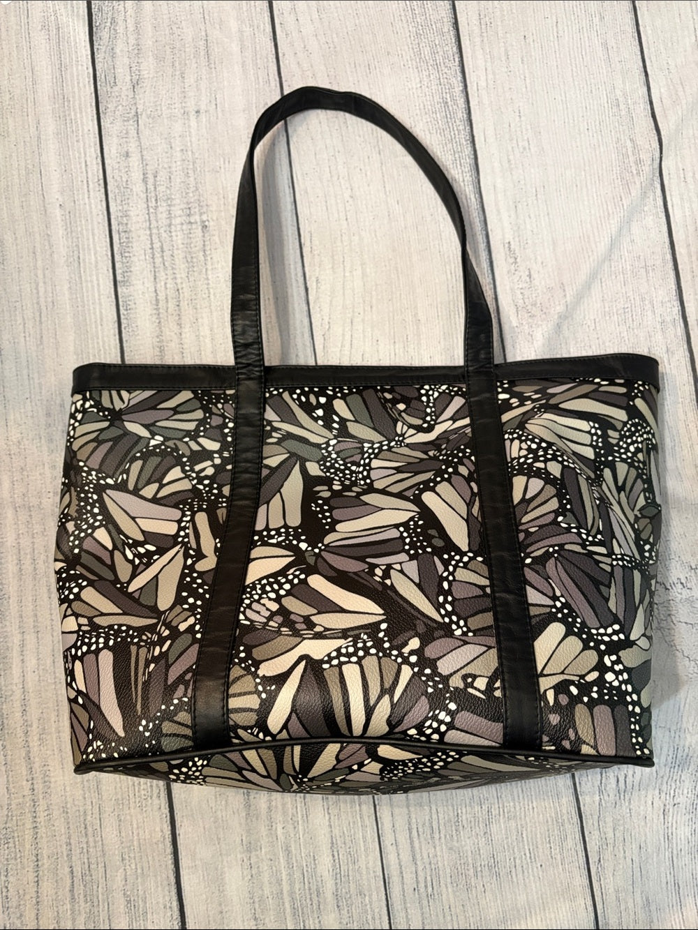 Pineda Covalent Macro Butterfly Tote Bag 🌟 - Image 5