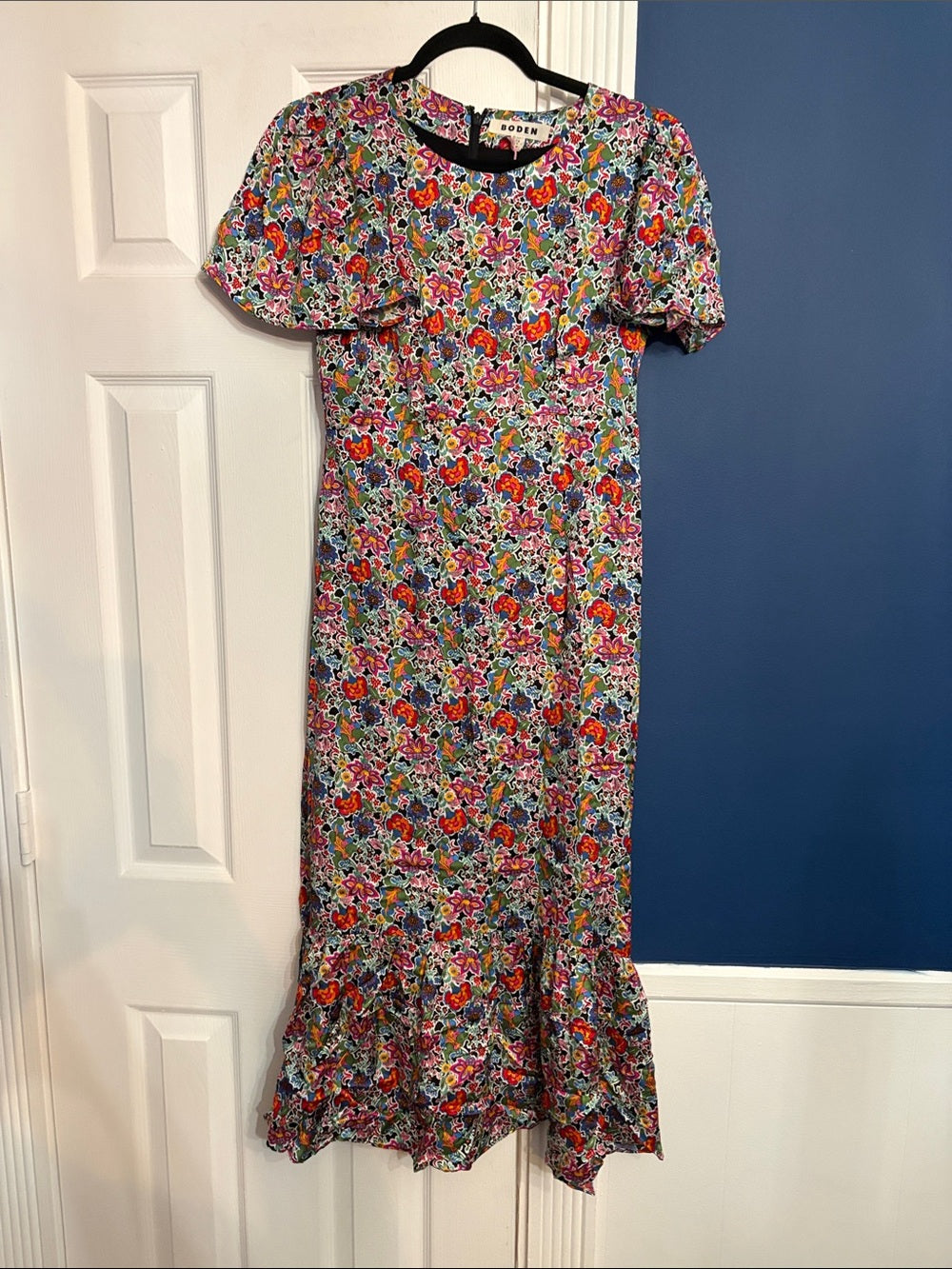 BODEN Tiered Flutter Tea Dress Multi, Carnation Garden - size 6 - NWT - Image 4