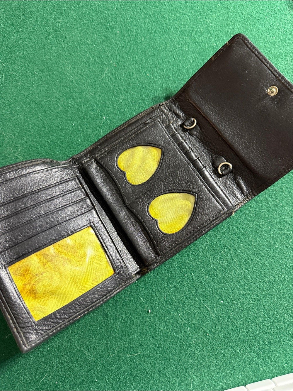 BRIGHTON Bellissimo Heart Black Croc-Embossed/Pebble Leather Vintage Wallet 🌟 - Image 3