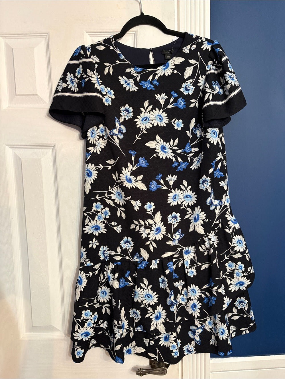 Ann Taylor Navy Floral Shift Dress - size small - NWT 🌟 - Image 4